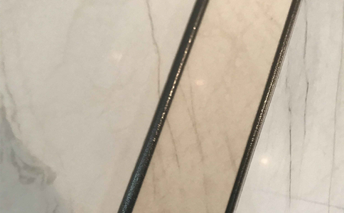 客廳瓷磚貼好多長(zhǎng)時(shí)間美縫